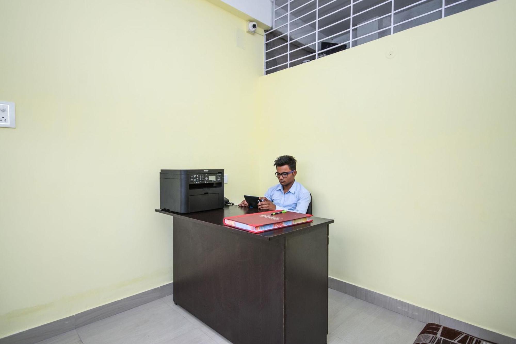 Hotel O Bimal Residency Dispur Екстериор снимка